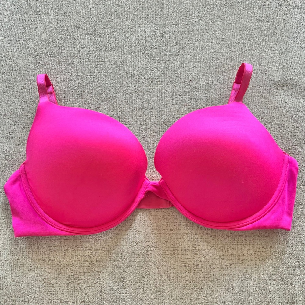 Victoria's Secret Very Sexy Push-Up Bra Hot Pink 36D Underwire Padded Microfiber